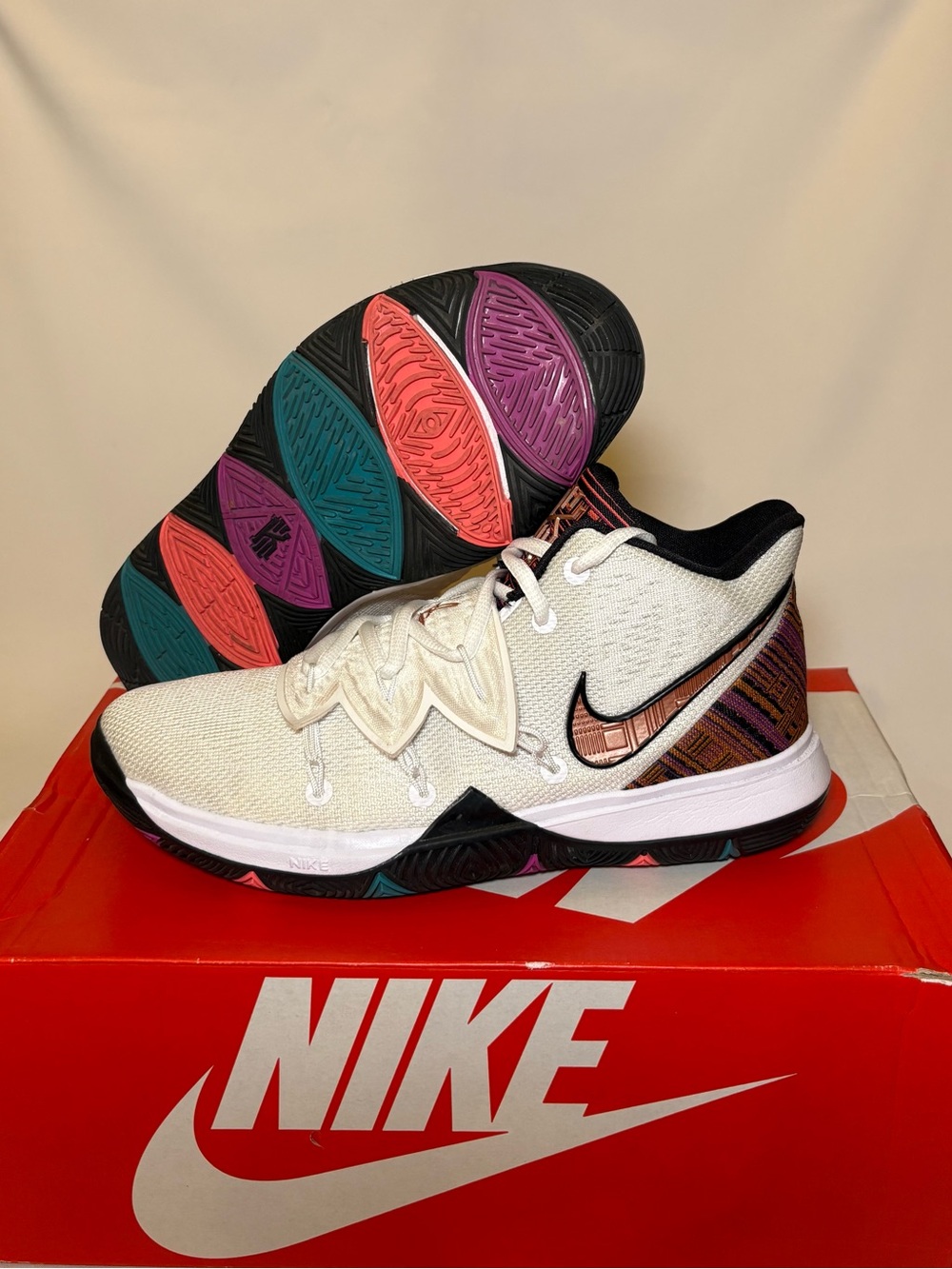 Nike Kyrie EP ‘Black History Month’ 6.5Y